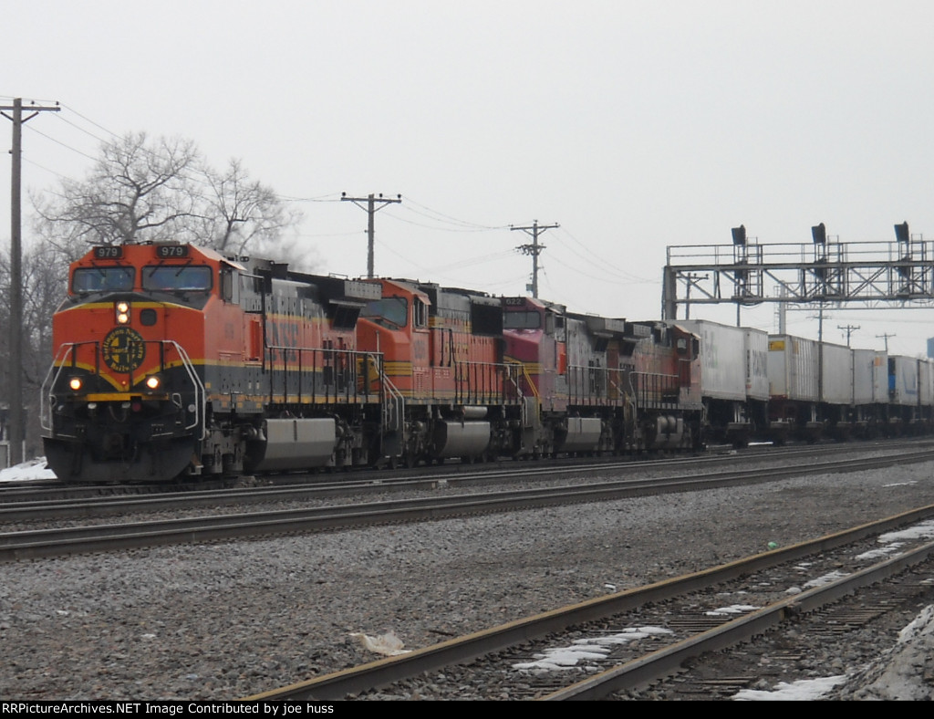 BNSF 979 West